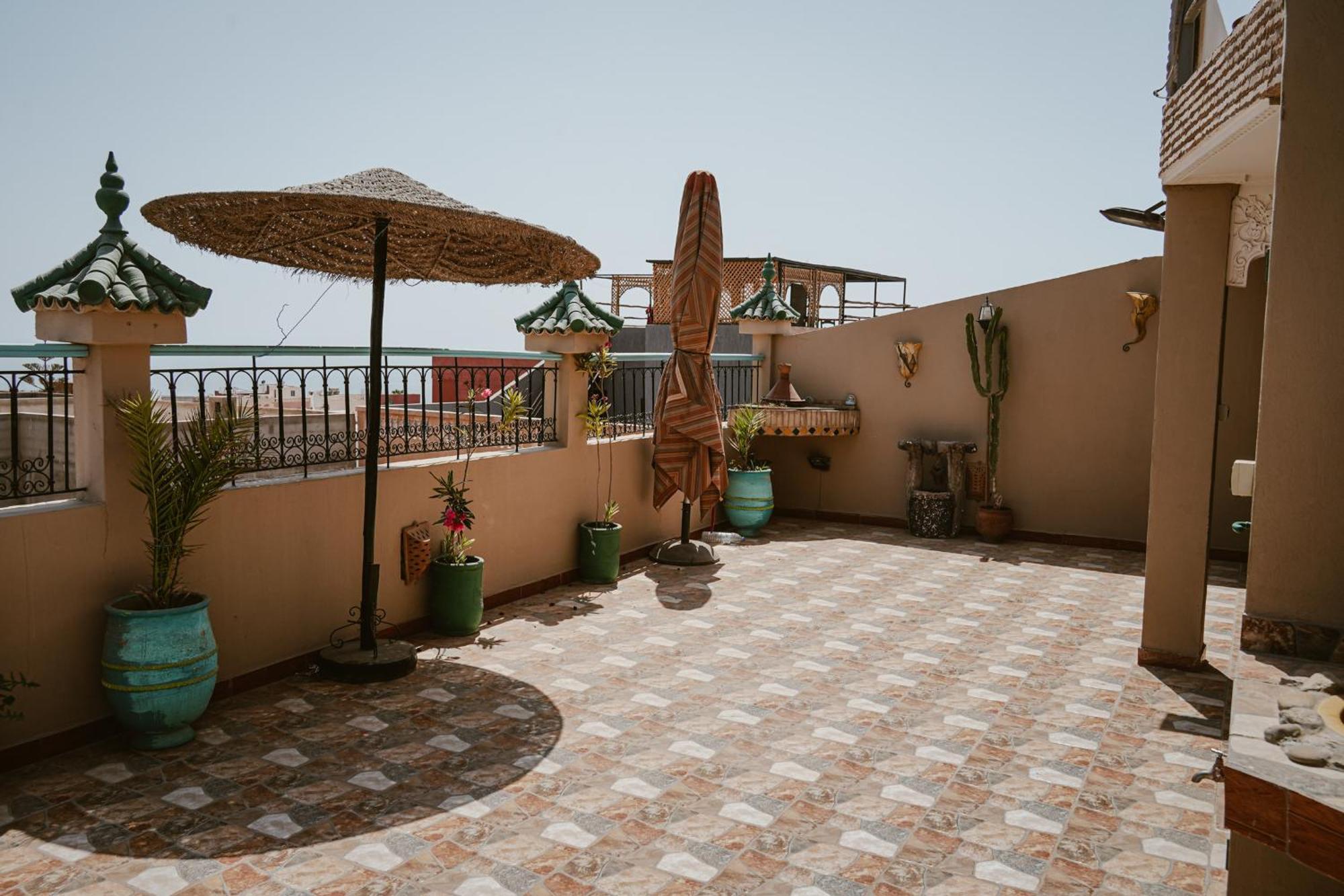 Dar Sultana Guesthouse Surf Morocco Tamraght Екстер'єр фото